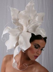 cute fascinator headpiece style for carnivals