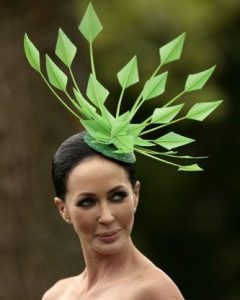 fascinating fascinator headpiece style for carnival