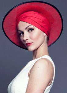 combination of fascinator auto head wear and hat