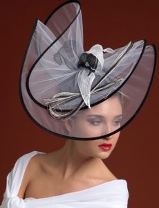 stylish fascinator hat design for ladies with short hair