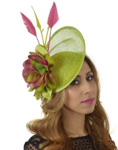 cute fascinator headpiece style for long hair, wedding fashion style