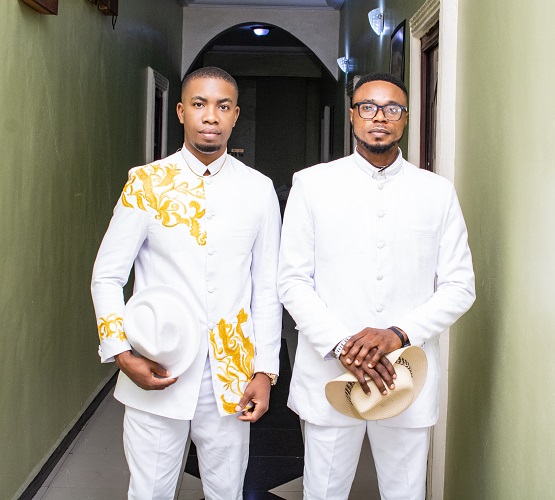 asabmc white wedding photo styles 18 - The groom and the best groom man (best man)